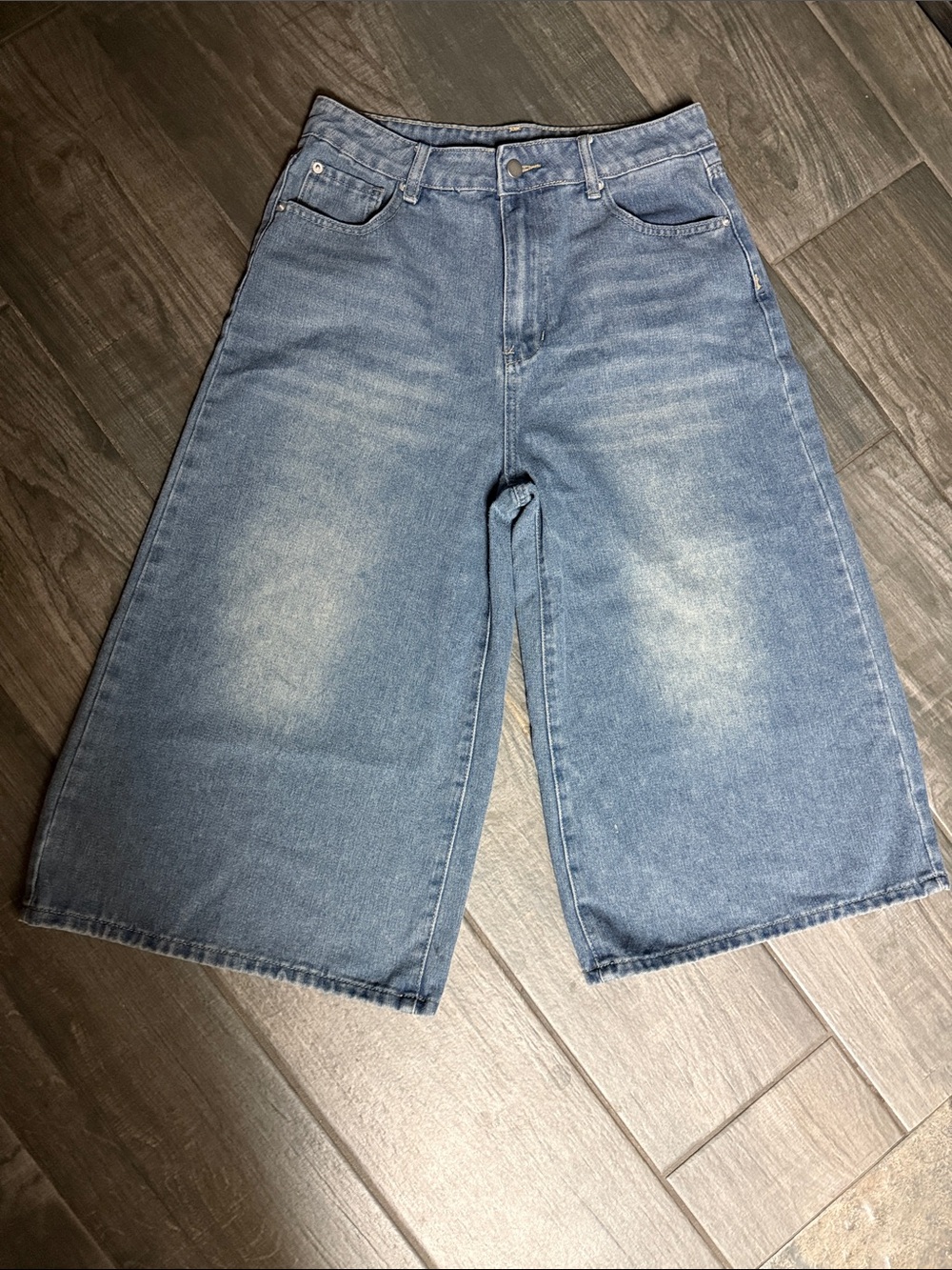 SHEIN Faded Blue Wide-Leg Shorts